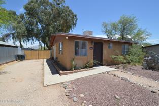 2633 E Silver St - Photo 1 of 1