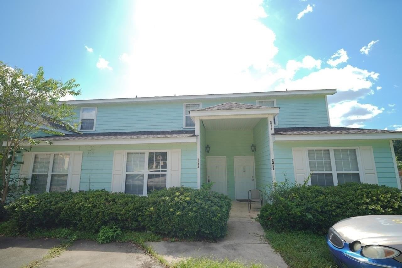 2414 Manzanita Ct - Photo 2 of 23