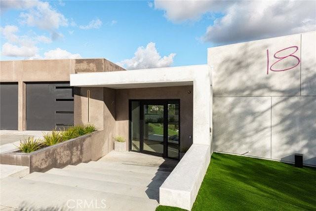 18 Stallion Rd - Photo 3 of 8