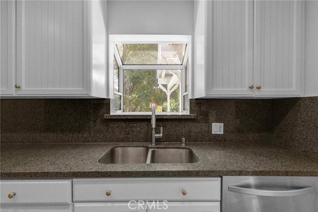 19000 Strathern St - Photo 5 of 8