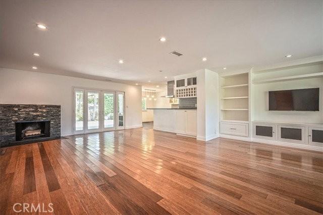 385 E Mendocino St - Photo 5 of 8