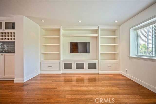 385 E Mendocino St - Photo 6 of 8