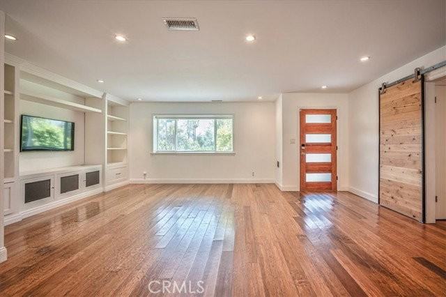 385 E Mendocino St - Photo 7 of 8
