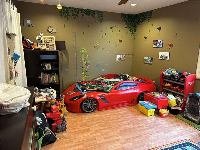 5419 Mapletree Ave - Photo 4 of 4