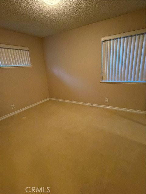 512 Ladera St - Photo 4 of 6