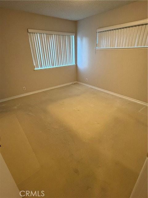512 Ladera St - Photo 5 of 6