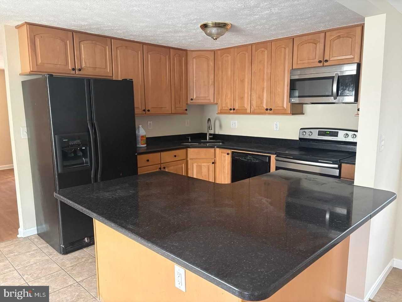 1450 Gesna Dr - Photo 6 of 12