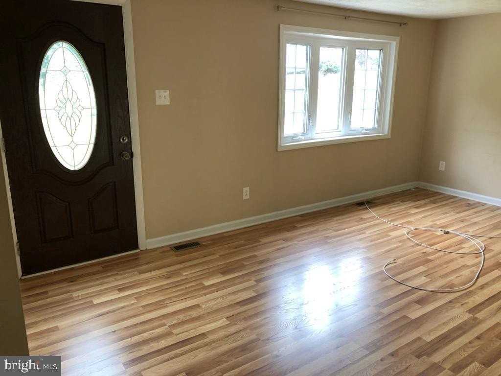 7313 Inwood Ave - Photo 4 of 15