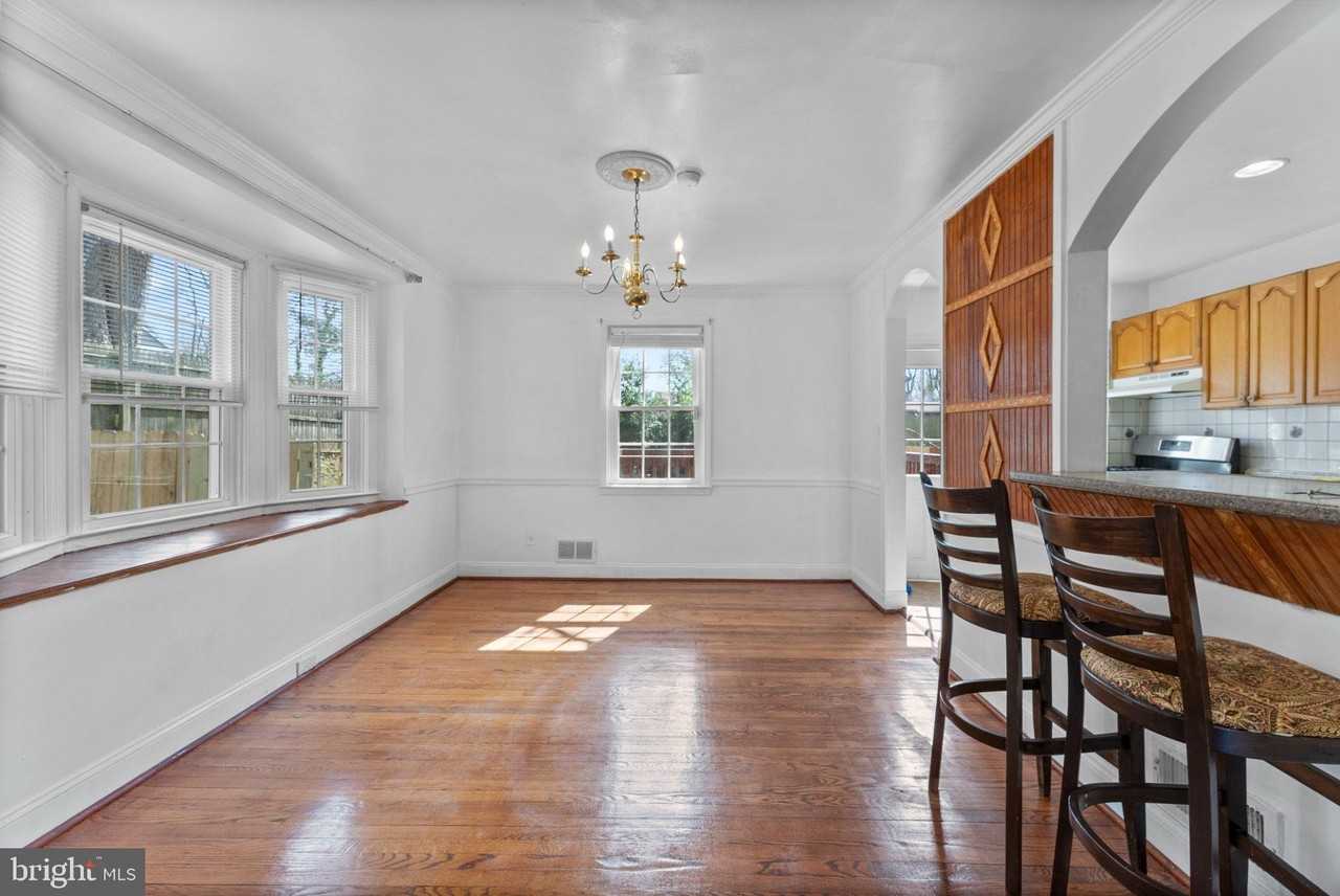 633 Walker Ave - Photo 6 of 32