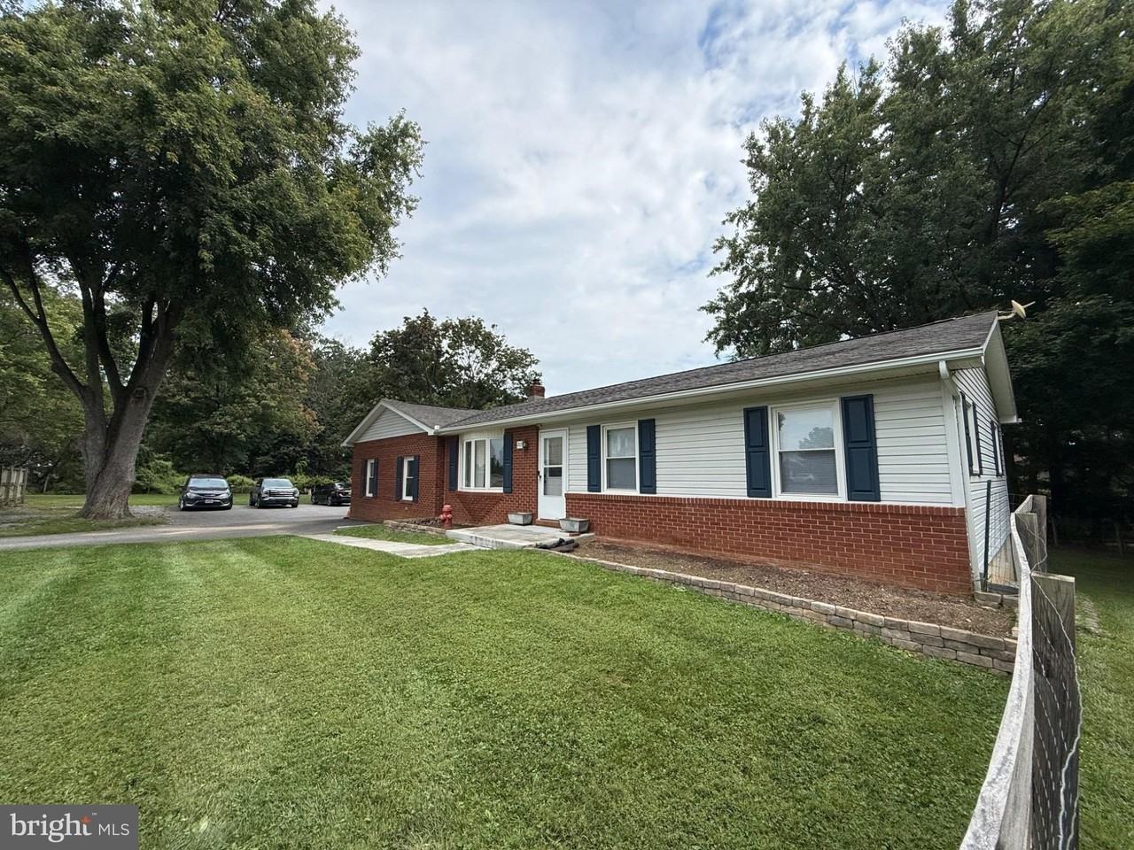 1707 Fairmount Rd - Photo 3 of 42