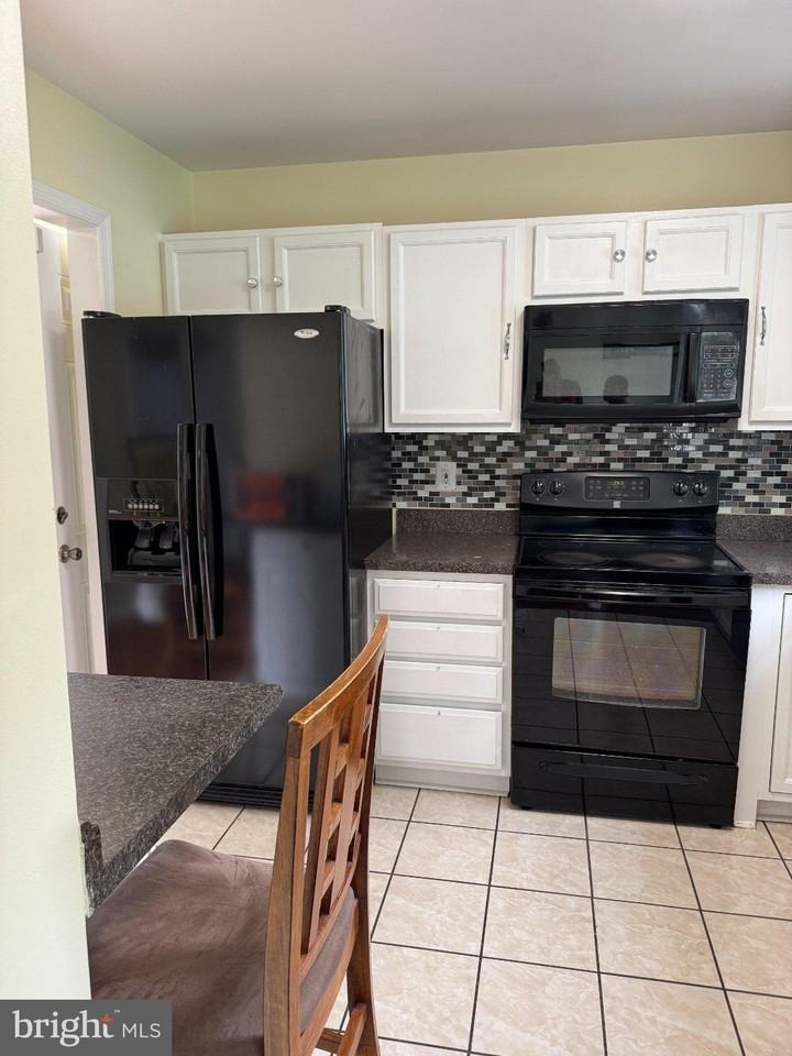 9514 Washington Ave - Photo 6 of 18