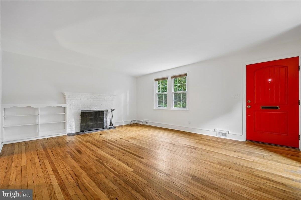 406 Mississippi Ave - Photo 4 of 26