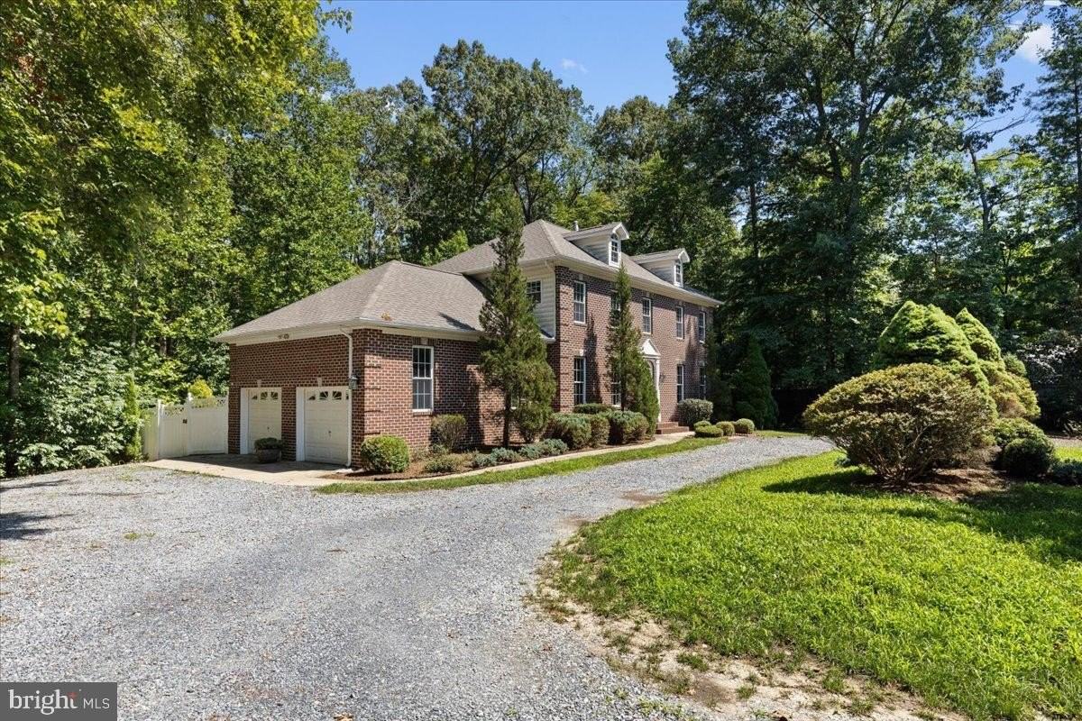 28920 Livingston Dr - Photo 3 of 49