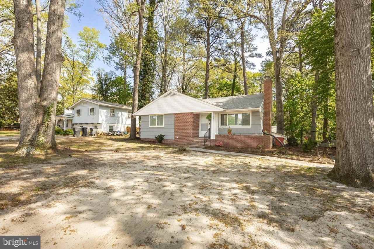 731 Richwil Dr - Photo 2 of 50