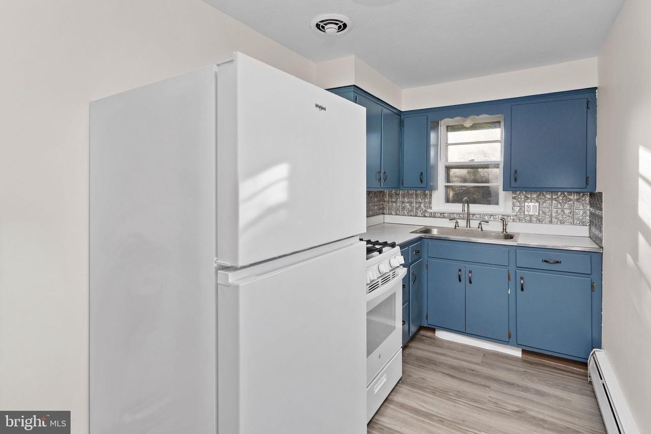 6 Clarendon Ave #3 - Photo 2 of 13