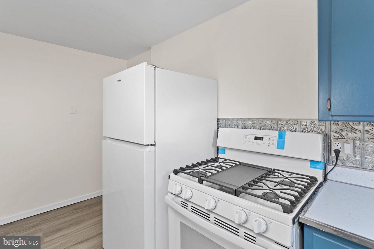 6 Clarendon Ave #3 - Photo 4 of 13