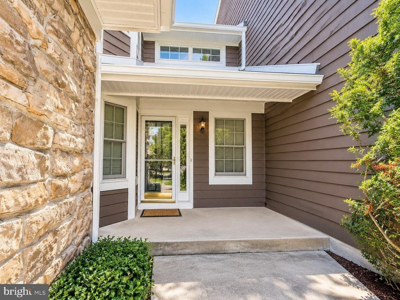 51 Briarwood Ct - Photo 2 of 4