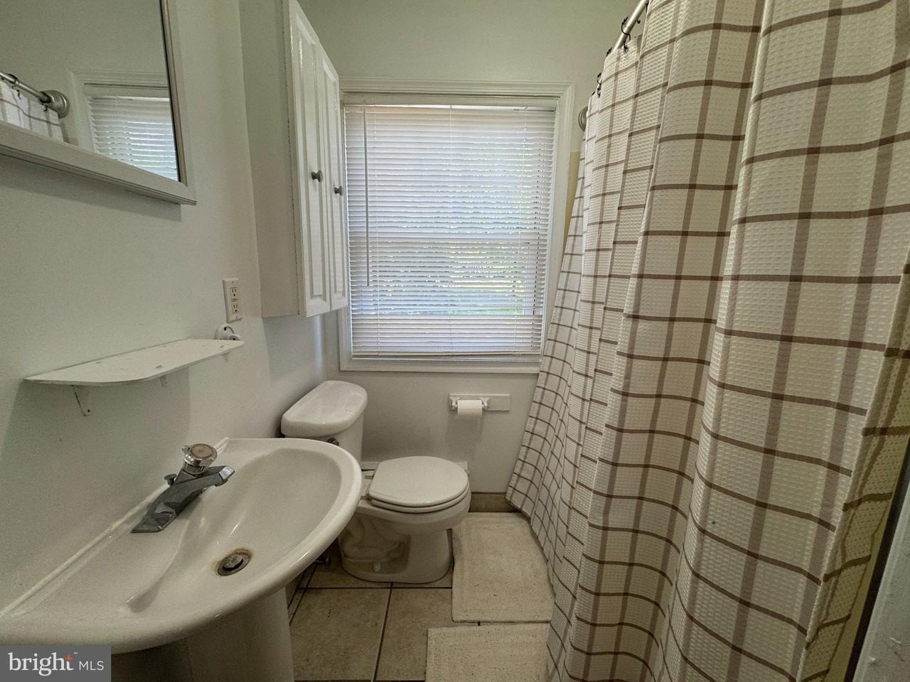 5685 YORK Road #3 - Photo 6 of 9