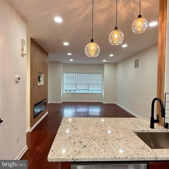 153 Mercer Ct - Photo 3 of 21