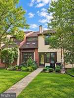 featured image of 15 Heather Ct