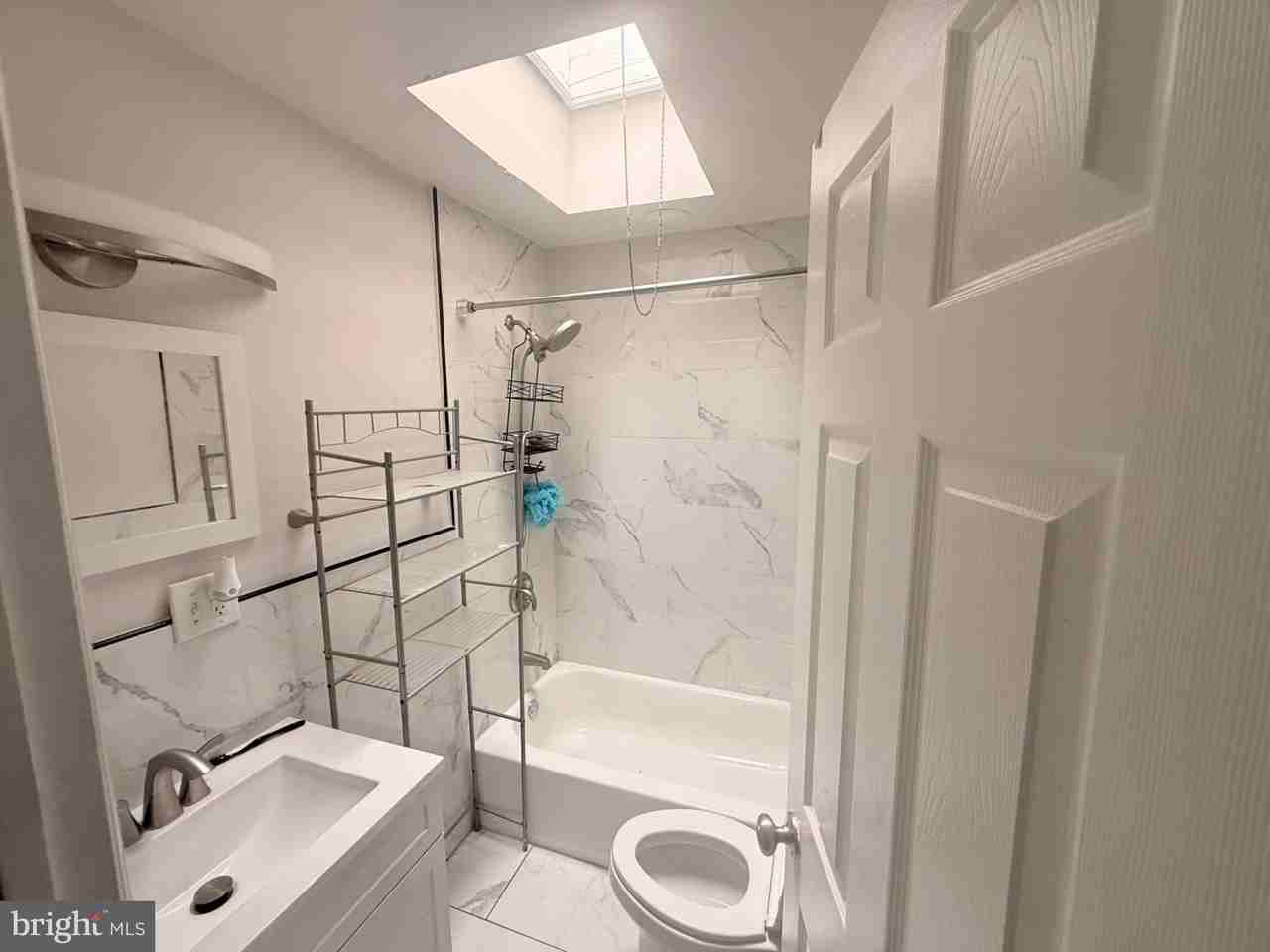 434 Timberlake Rd - Photo 7 of 13