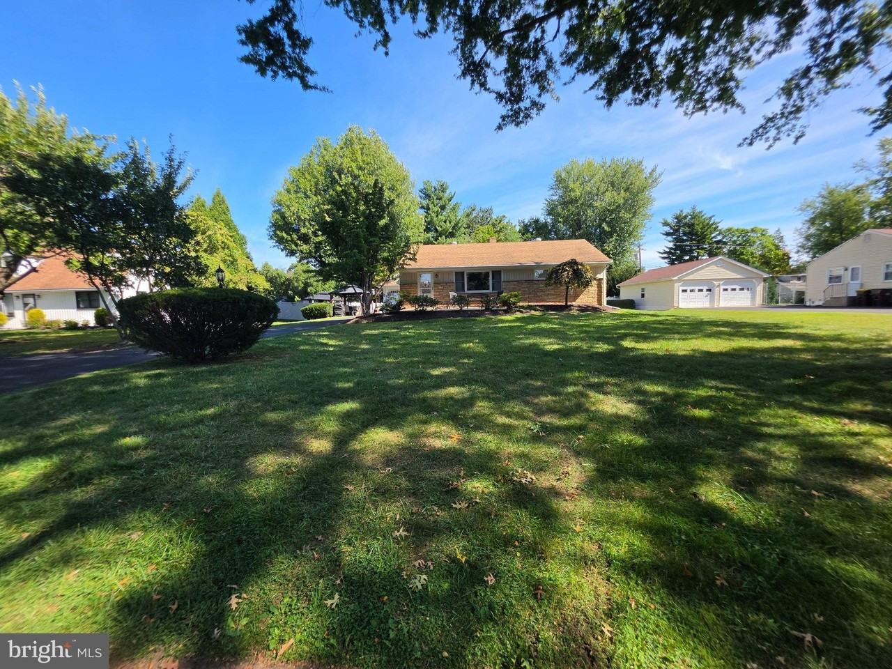 224 Cedar Ave - Photo 2 of 25