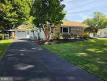 224 Cedar Ave - Photo 1 of 1