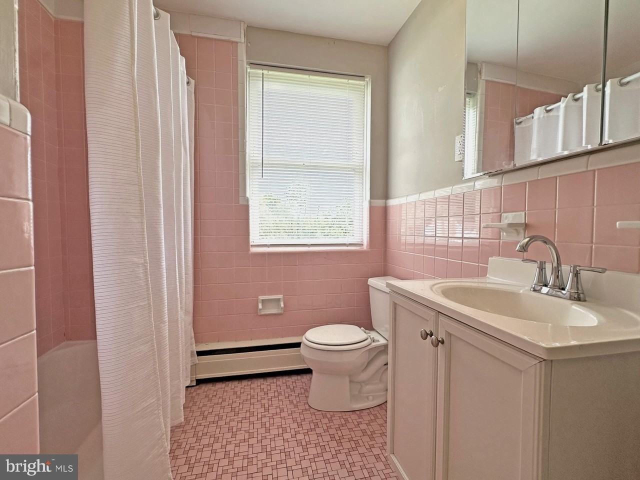 500 Manor House Ln #A4 - Photo 7 of 12