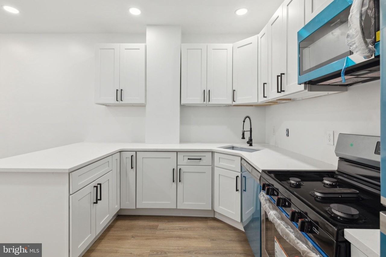4928 Walton Ave #1 - Photo 6 of 17