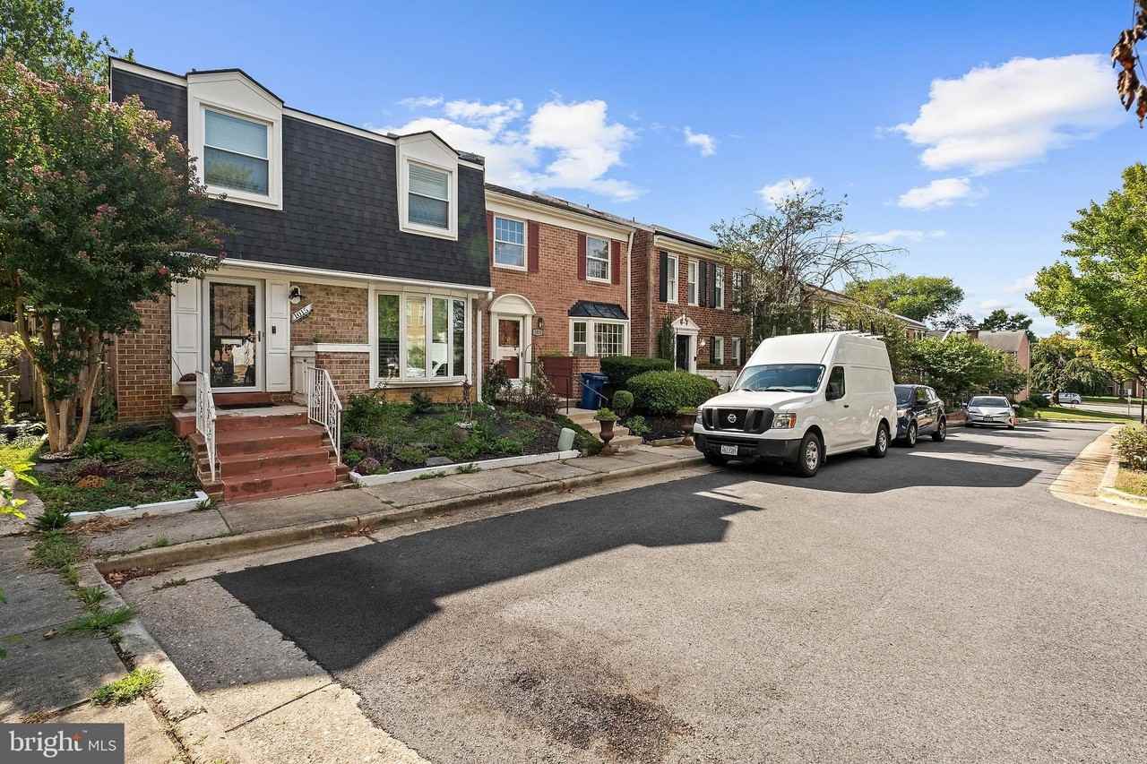 1013 N Vail St - Photo 3 of 31