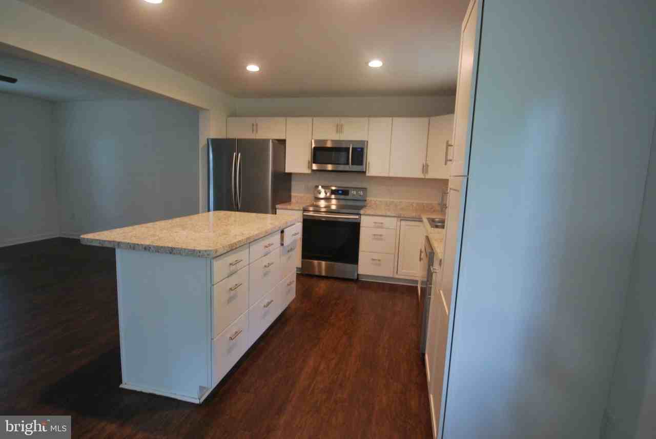 10266 Hume Rd - Photo 5 of 20