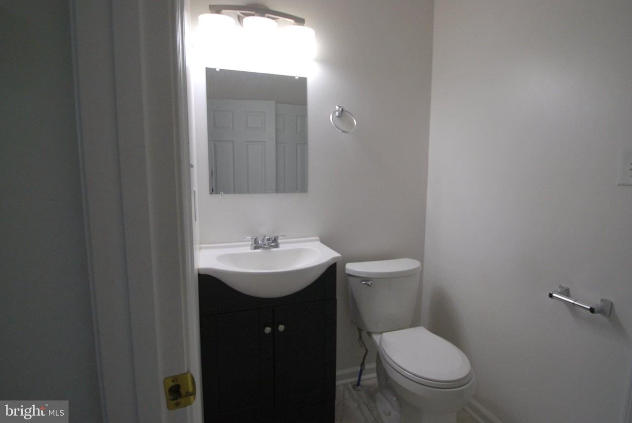 10266 Hume Rd - Photo 7 of 20