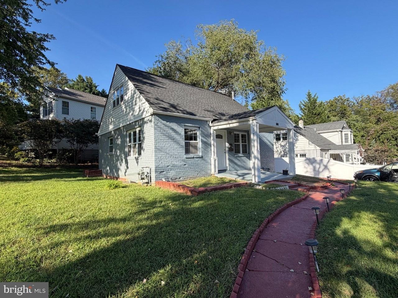 7124 Quincy Ave - Photo 2 of 16
