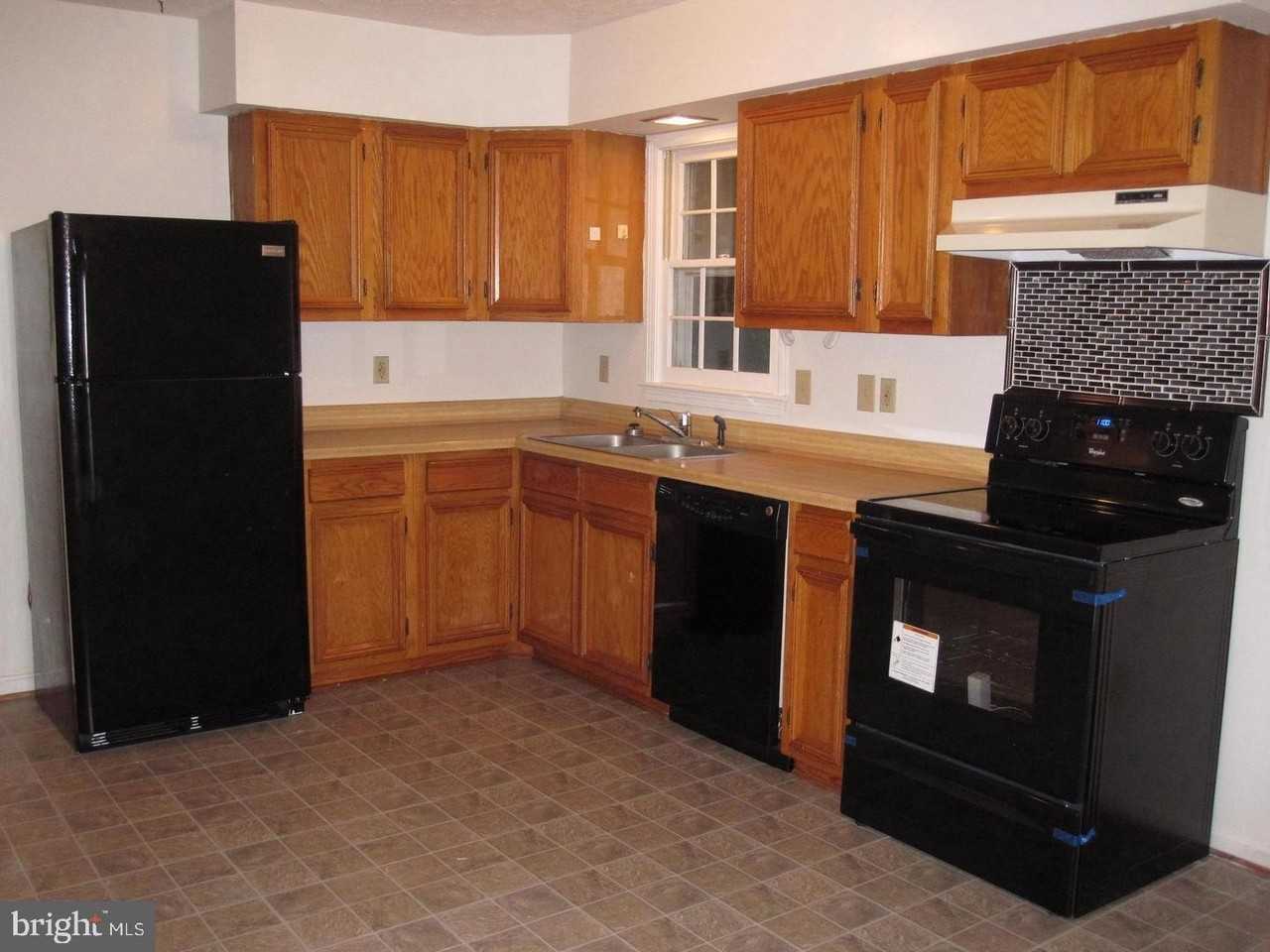 10194 Roosevelt Dr - Photo 2 of 14