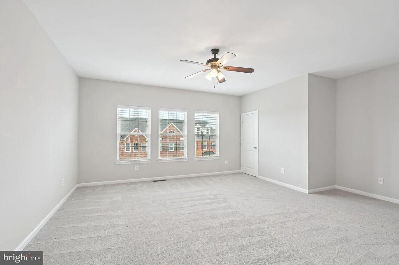 21648 Romans Dr - Photo 7 of 18