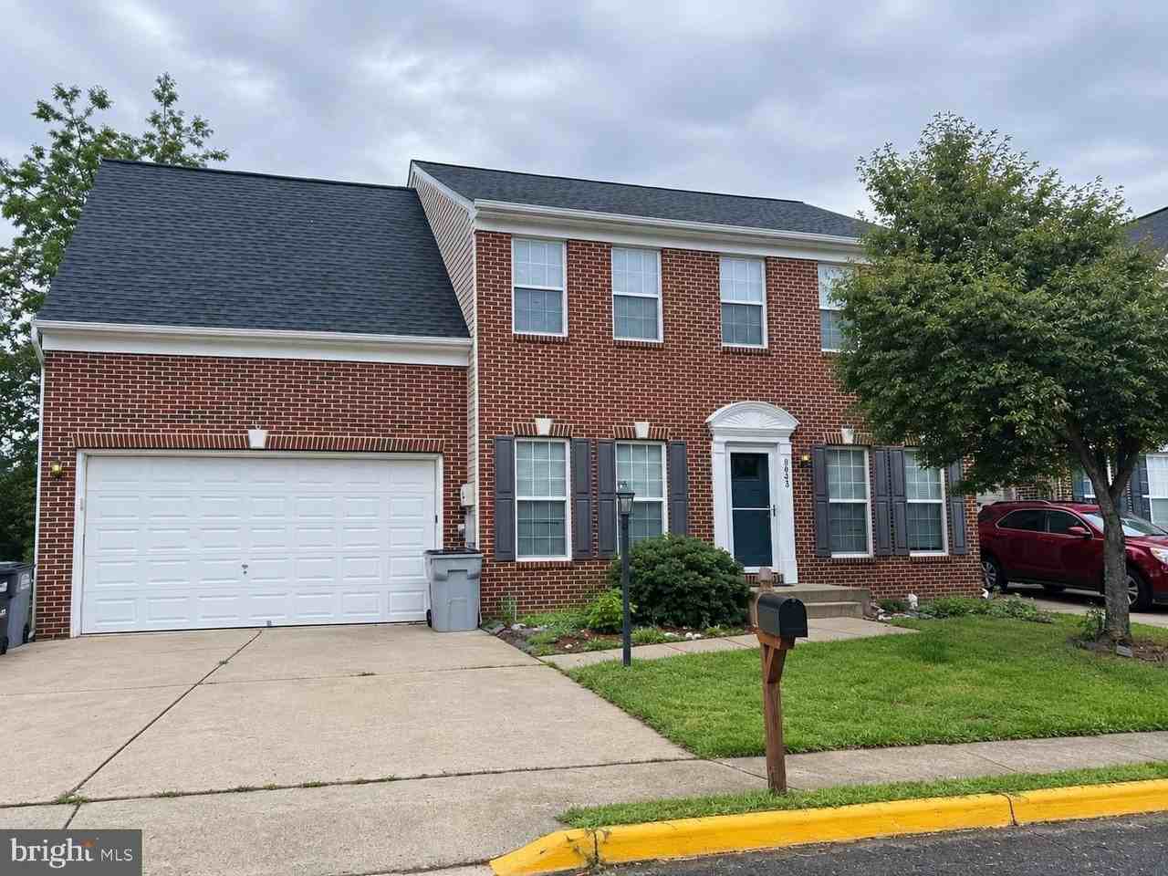 8643 Adrienne Pl - Photo 2 of 25