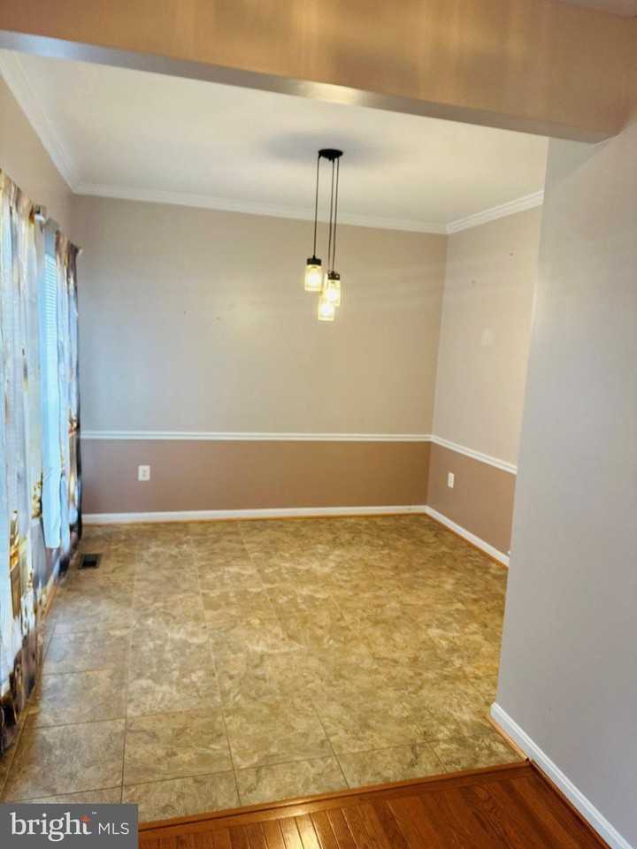 8643 Adrienne Pl - Photo 4 of 25