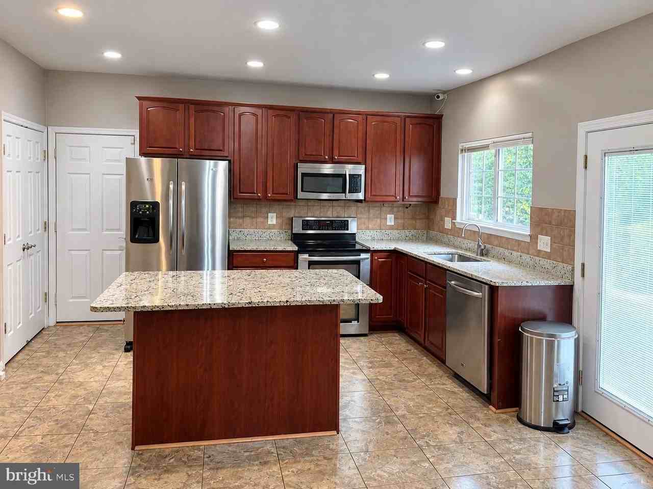8643 Adrienne Pl - Photo 7 of 25