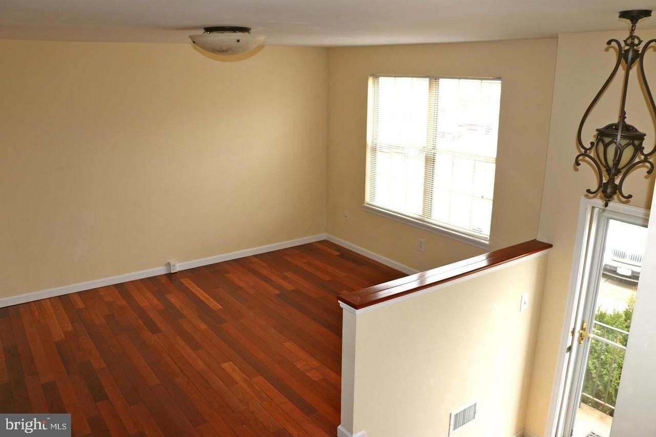 14904 Enterprise Ln - Photo 6 of 26