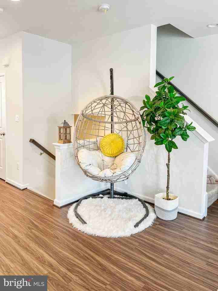 9138 Wyche Knoll Ln - Photo 6 of 13