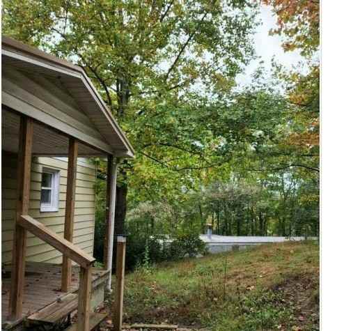 1015 Petrey Street Southeast - Photo 2 of 19