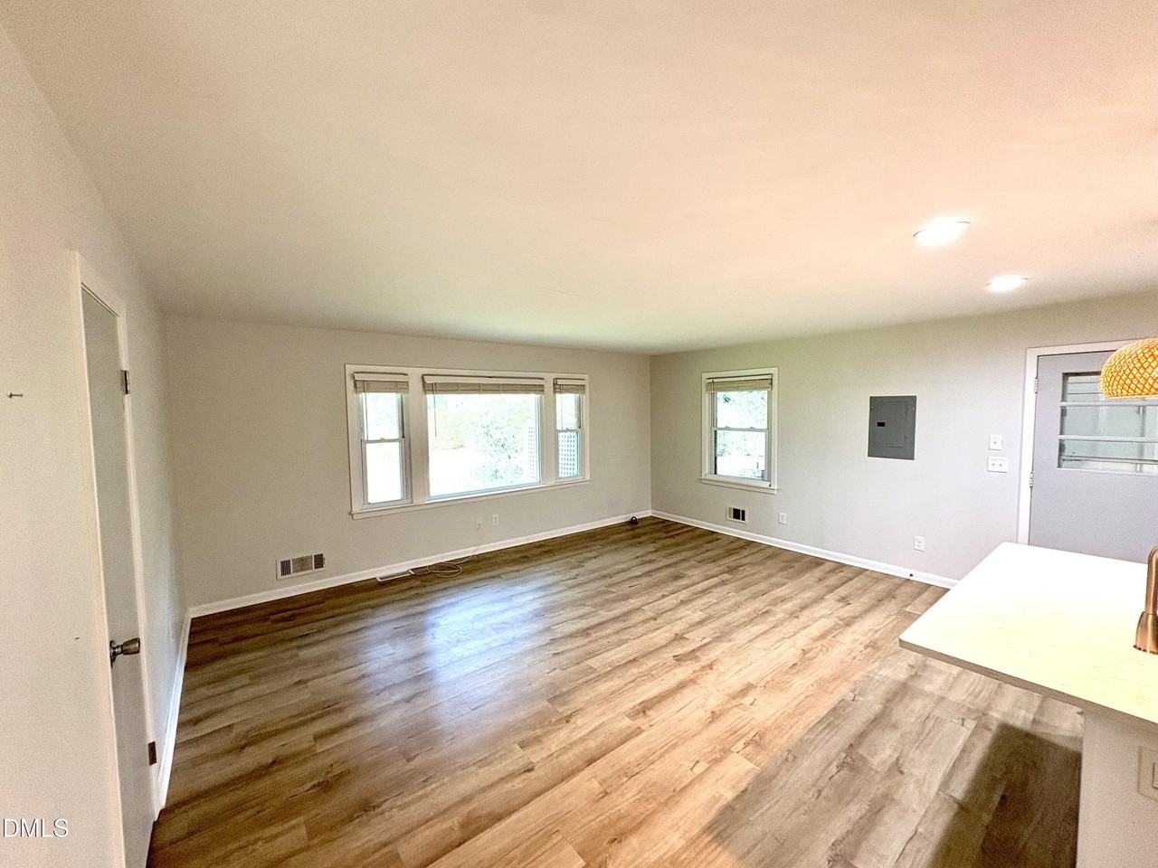 408 Marjorie Dr - Photo 5 of 22