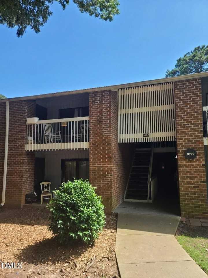 1022 Sandlin Pl - Photo 2 of 16