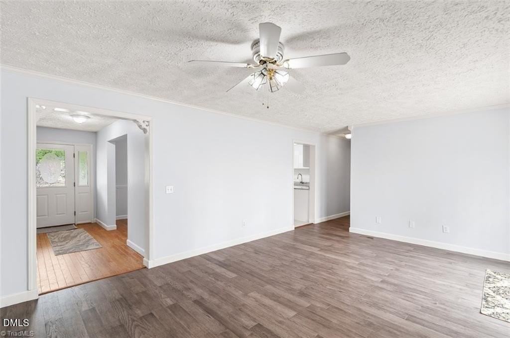 3806 Polonia Ct - Photo 5 of 11