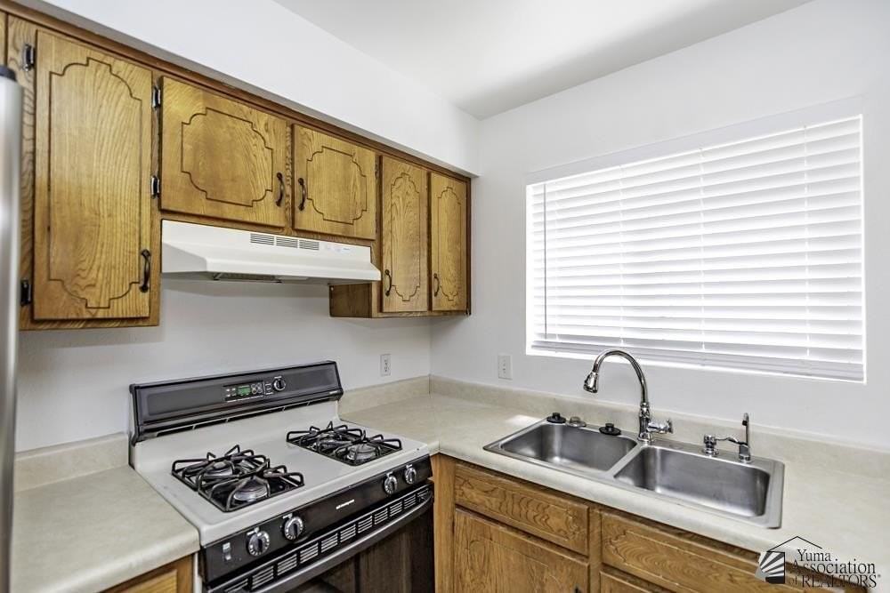 1517 W 13th St - Photo 5 of 26