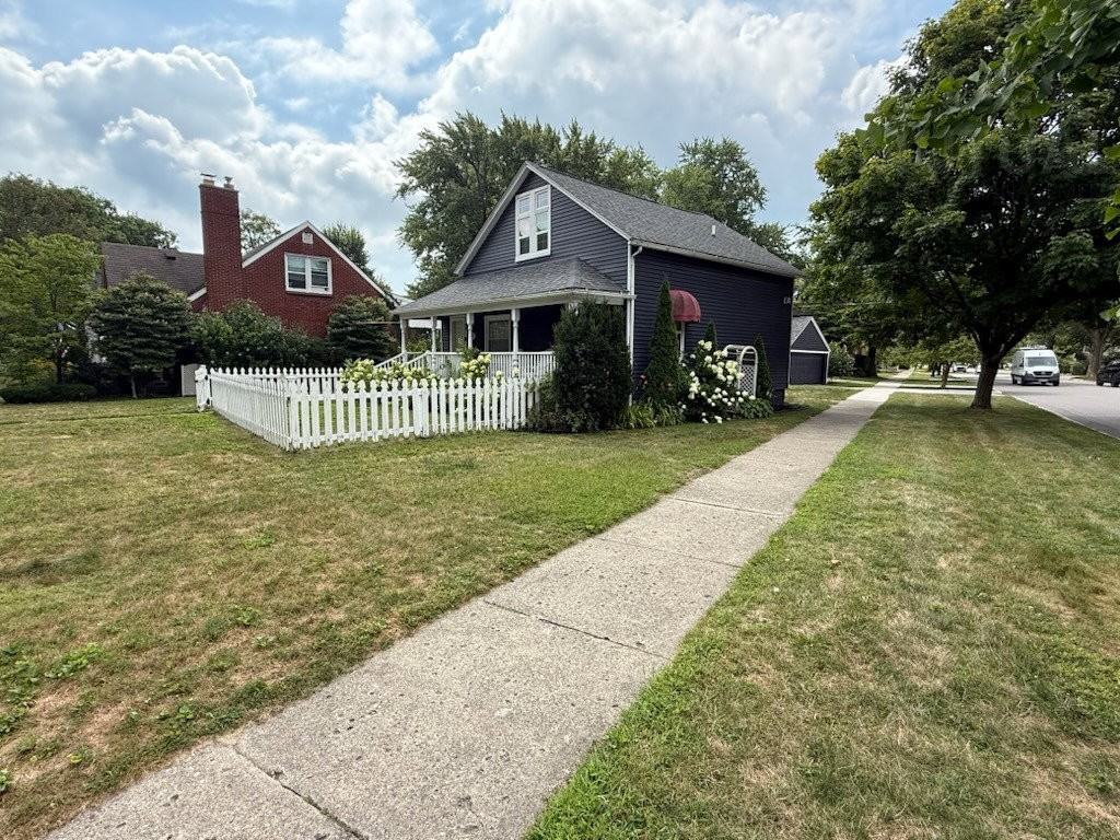381 Kerby Rd - Photo 2 of 8
