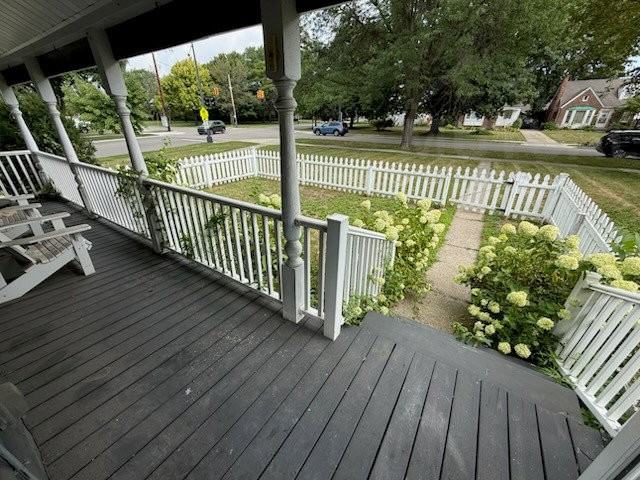 381 Kerby Rd - Photo 3 of 8