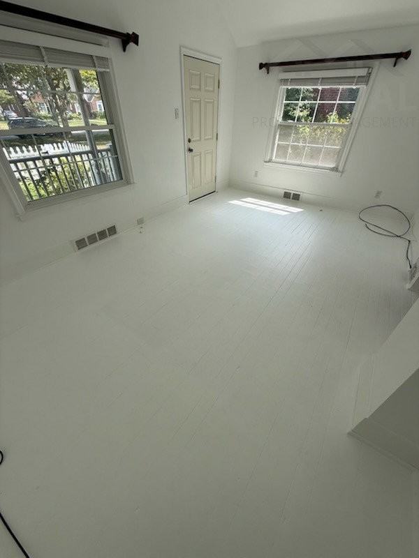 381 Kerby Rd - Photo 5 of 8