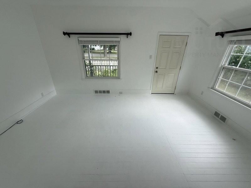 381 Kerby Rd - Photo 6 of 8