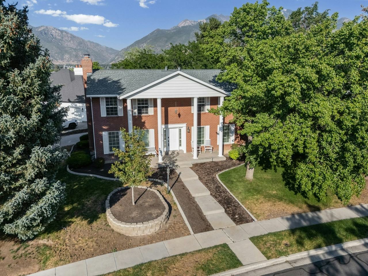 8441 Rua Branco Drive - Photo 3 of 46